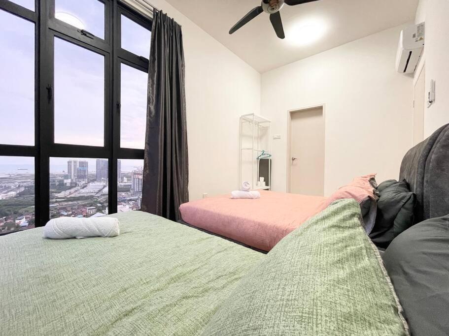 Quartz Near To Jonker Walk With Infinity Pool Cozy 3B2B Apartment Malacca Exterior photo